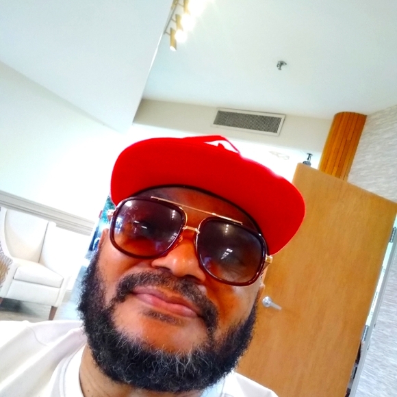 Meet your Posher, Terrell - Picture 1 of 1